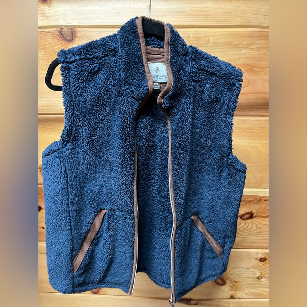 EUC Legendary Whitetails Fleece Vest - M